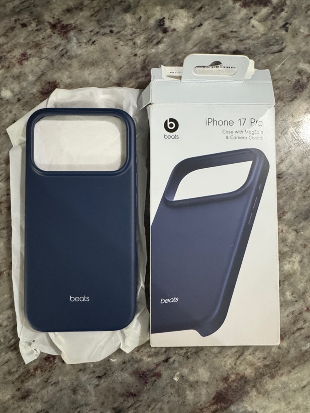 New Beats iPhone 17 Pro Protective Case with MagSafe – Navy Blue